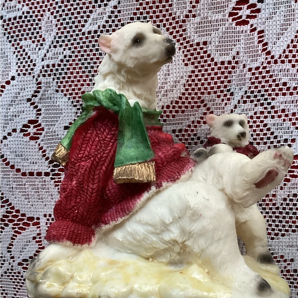 Christmas Polar Bear Family ❄️ - Picture 4 of 15